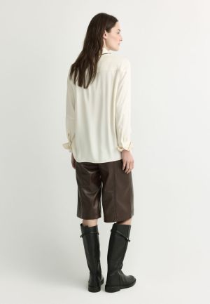 01161 0340 WINTER WHI